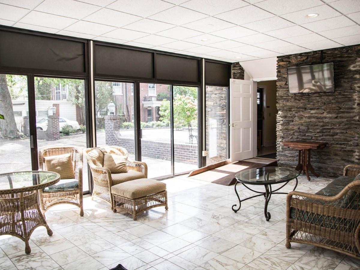 The Manor On Front 3* Harrisburg